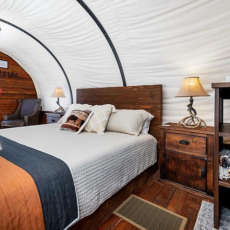Zion White Bison Glamping & Rv Resort เวอร์จิน ภายนอก รูปภาพ