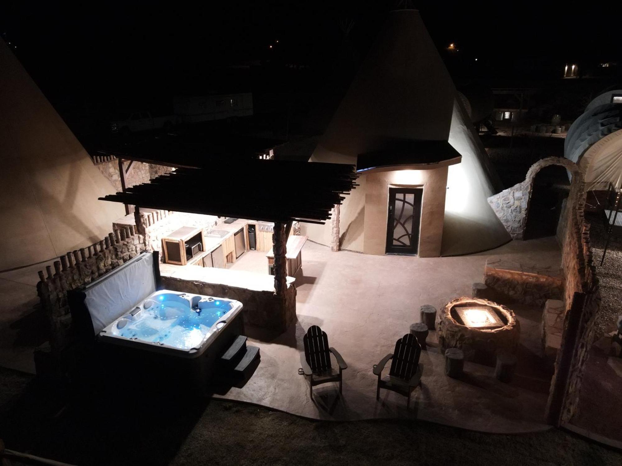Zion White Bison Glamping & Rv Resort เวอร์จิน ภายนอก รูปภาพ
