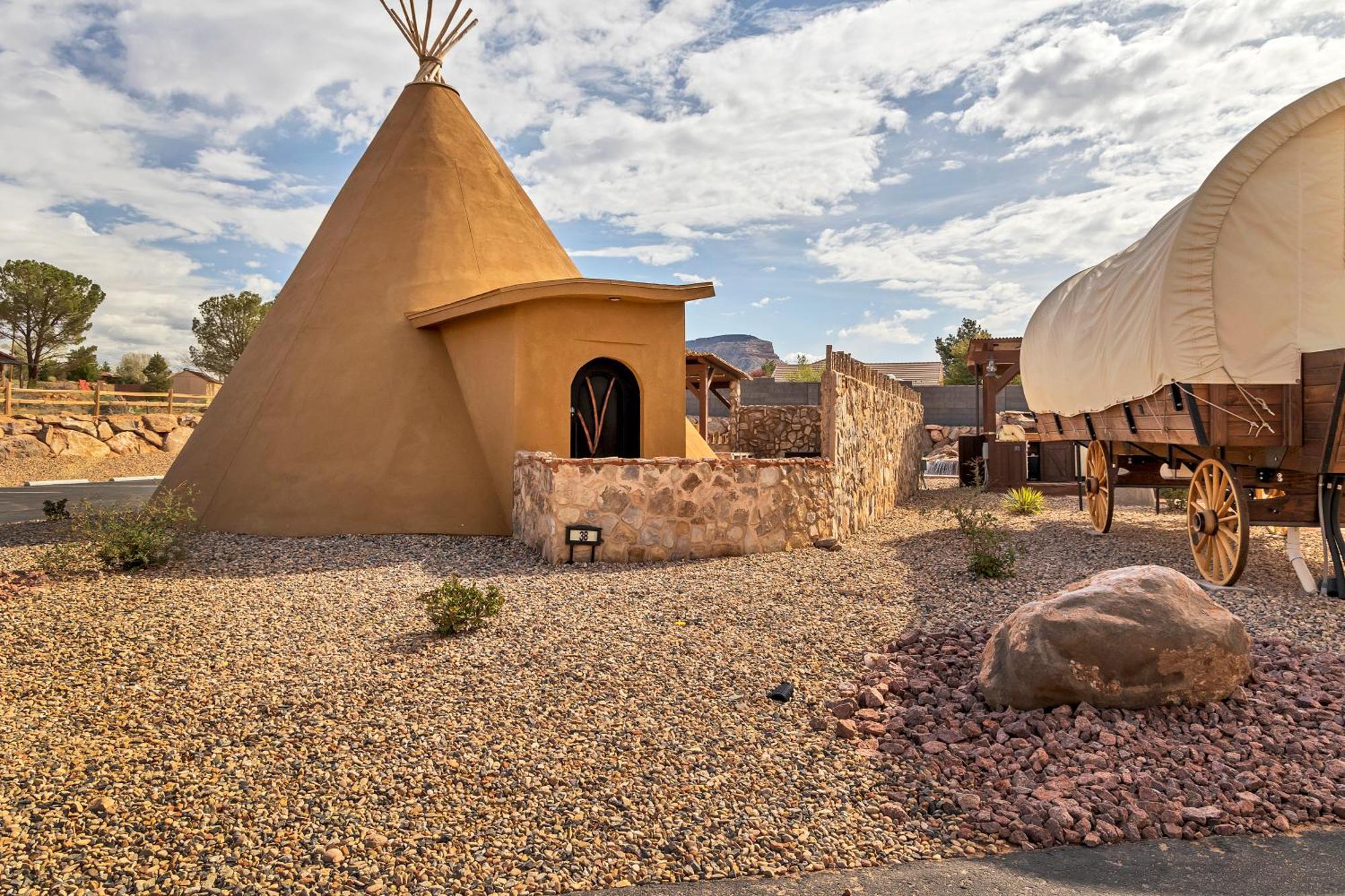 Zion White Bison Glamping & Rv Resort เวอร์จิน ภายนอก รูปภาพ